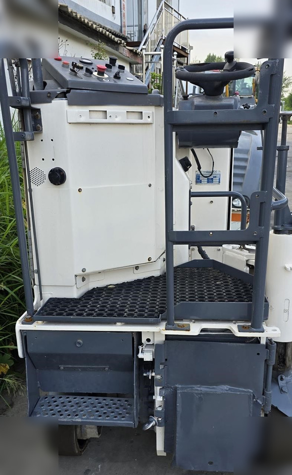 2010 WIRTGEN W35 - מקצועה חשמלית קרה: תמונה 4 2010 WIRTGEN W35 - מקצועה חשמלית קרה: תמונה 4