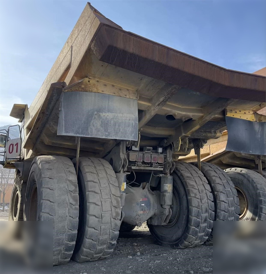 2011 KOMATSU HD465-7 - משאית סלעים/ מסיר פסולת קשיח: תמונה 3 2011 KOMATSU HD465-7 - משאית סלעים/ מסיר פסולת קשיח: תמונה 3