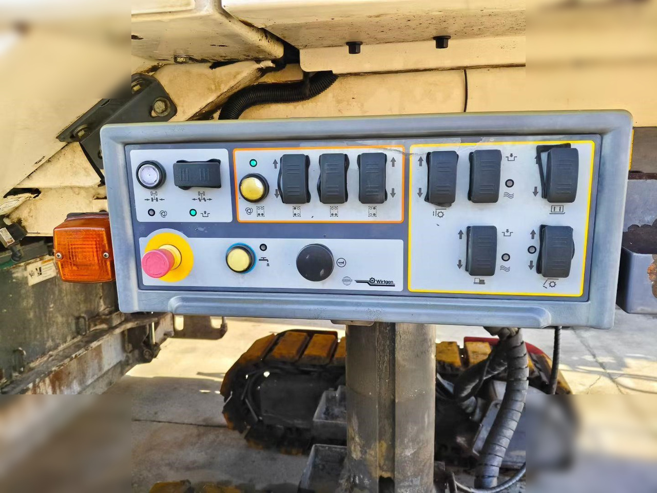 2012 WIRTGEN W210 - מקצועה חשמלית קרה: תמונה 3 2012 WIRTGEN W210 - מקצועה חשמלית קרה: תמונה 3