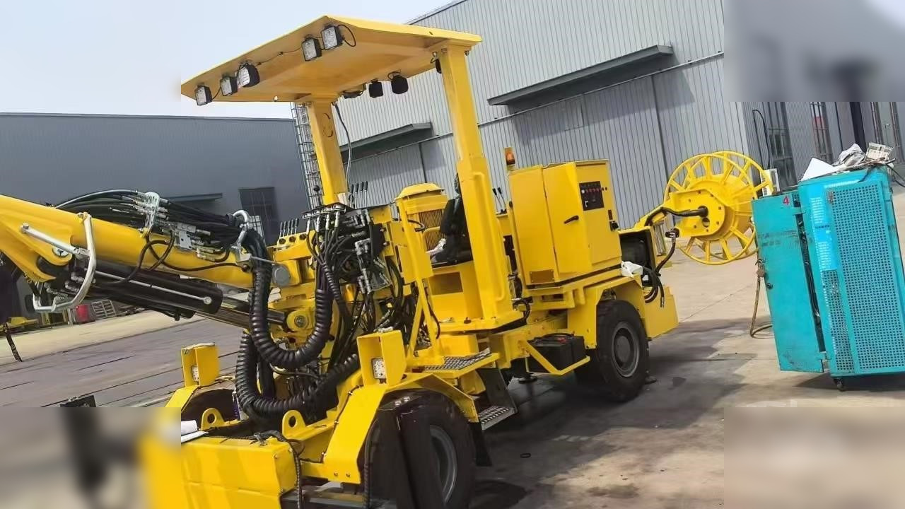 2014 ATLAS COPCO BOOMER 281 - מכונת כיוון: תמונה 3 2014 ATLAS COPCO BOOMER 281 - מכונת כיוון: תמונה 3