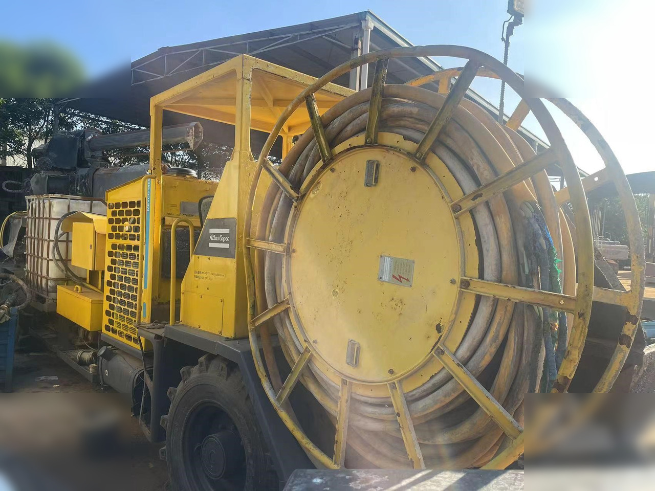 2016 EPIROC MEYCO ME5 MOUNTED ON 2016 ATLAS ARK254K - משאית משאבת בטון: תמונה 1 2016 EPIROC MEYCO ME5 MOUNTED ON 2016 ATLAS ARK254K - משאית משאבת בטון: תמונה 1
