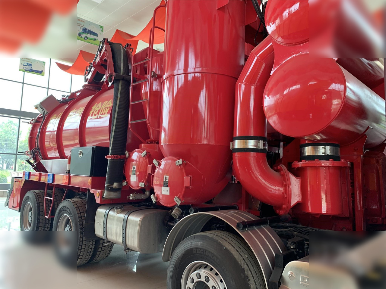 2016 PRESVAC 3150 - משאית ואקום: תמונה 2 2016 PRESVAC 3150 - משאית ואקום: תמונה 2