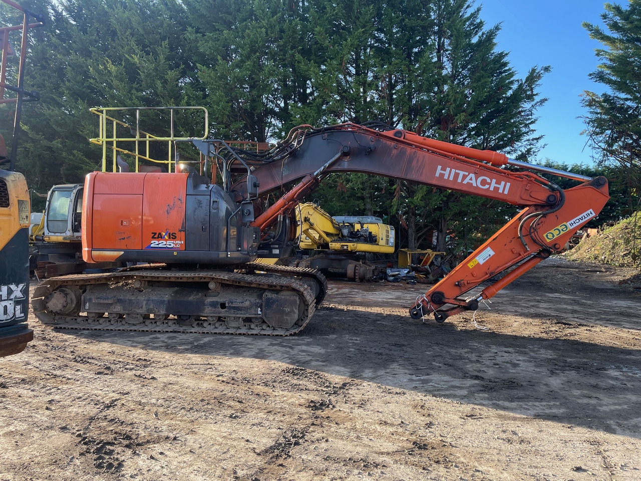 HITACHI ZX225USLC-6 - מחפר סורק: תמונה 2 HITACHI ZX225USLC-6 - מחפר סורק: תמונה 2