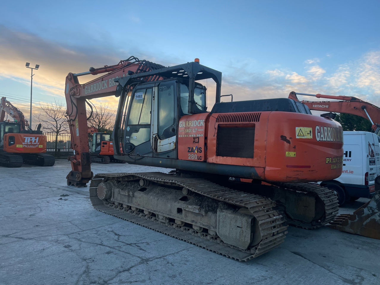 HITACHI ZX280LC-3 - מכונת בנייה עבור מחפר סורק: תמונה 5 HITACHI ZX280LC-3 - מכונת בנייה עבור מחפר סורק: תמונה 5