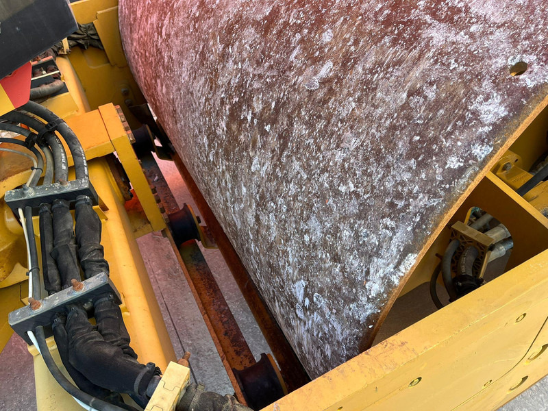 רולר Caterpillar CS 56 3D Trimble DCM300G / AC: תמונה 13