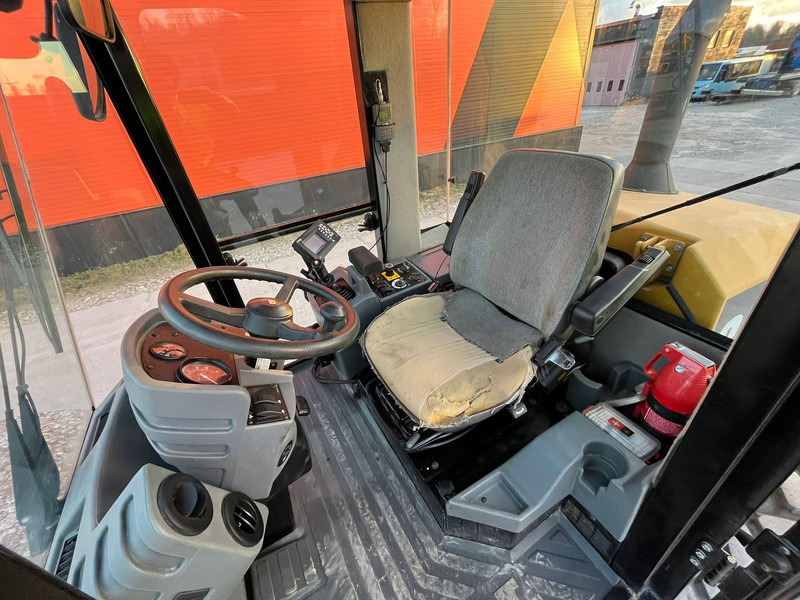 רולר Caterpillar CS 56 PRICE WITHOUT Trimble 3D ! / AC: תמונה 19