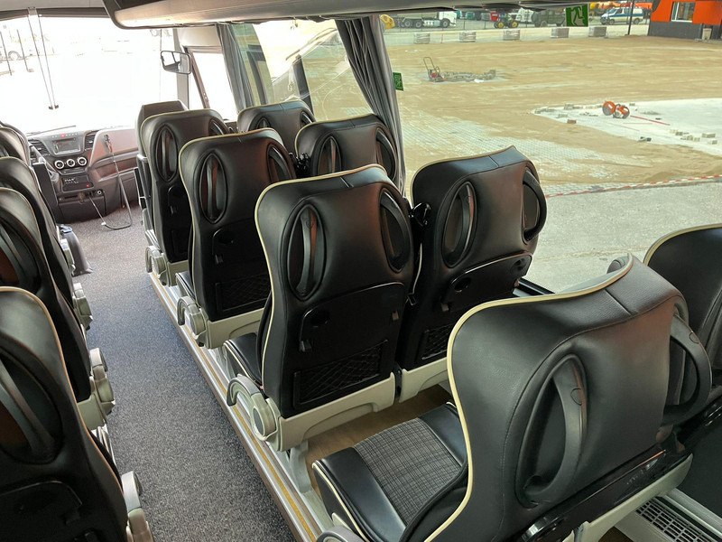 מיניבוס, כלי רכב מסחרי לנוסעים Iveco First Rosero 70C21 / 30 seats / AC: תמונה 19