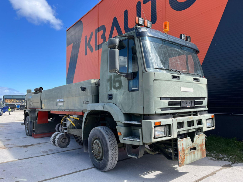 Iveco Fresia F 2000 4x4 SNOW PLOW / BROOM / BLOWER - מטאטא כבישים: תמונה 4 Iveco Fresia F 2000 4x4 SNOW PLOW / BROOM / BLOWER - מטאטא כבישים: תמונה 4