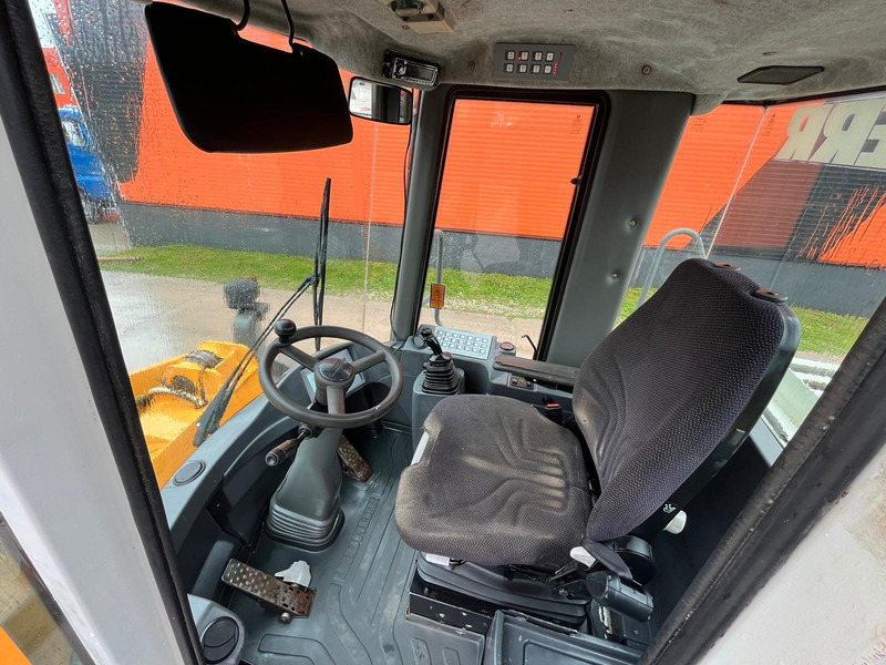 מעמיס גלגלים Liebherr L 554 4x4 AC / CENTRL LUBRICATION: תמונה 20