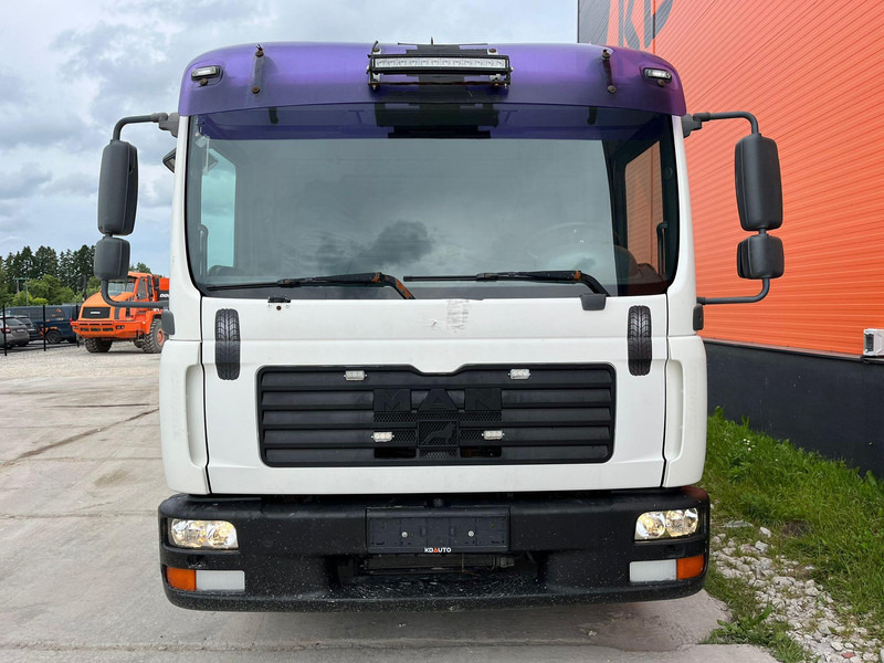 MAN TGL 8.180 4x2 PK4200 YEAR 2013 / PLATFORM L=3710 mm - משאית צד נופל/ שטוחה, משאית מנוף: תמונה 3 MAN TGL 8.180 4x2 PK4200 YEAR 2013 / PLATFORM L=3710 mm - משאית צד נופל/ שטוחה, משאית מנוף: תמונה 3