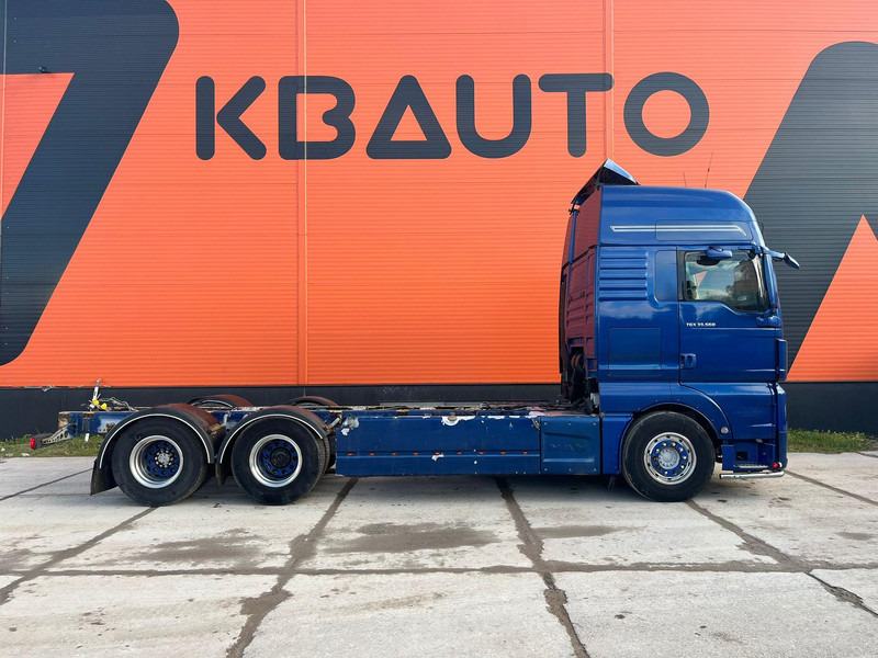 MAN TGX 33.560 6x4 CHASSIS L=6907 mm - משאית עם שלדת תא: תמונה 4 MAN TGX 33.560 6x4 CHASSIS L=6907 mm - משאית עם שלדת תא: תמונה 4