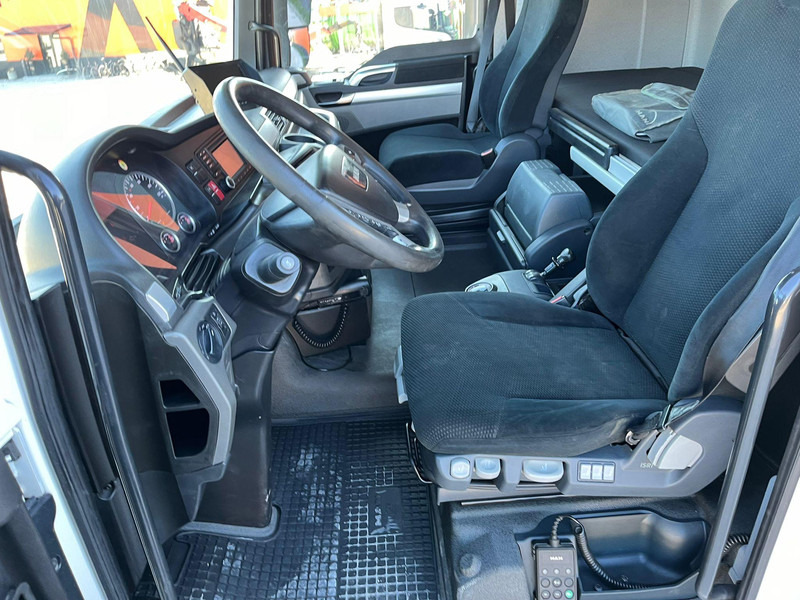 מזהיר MAN TGX 35.480 8x4*4 BOX L=6105 mm: תמונה 20