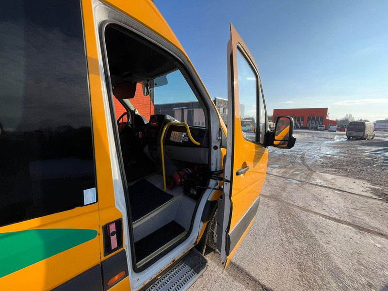 מיניבוס, כלי רכב מסחרי לנוסעים Mercedes-Benz Sprinter 515 CDI 19 SEATS / WHEELCHAIR RAMP: תמונה 9 מיניבוס, כלי רכב מסחרי לנוסעים Mercedes-Benz Sprinter 515 CDI 19 SEATS / WHEELCHAIR RAMP: תמונה 9