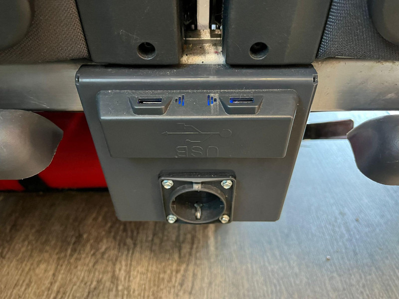 אוטובוס בין עירוני Scania K 450 6x2*4 Interlink 55 SEATS / AC / AUXILIARY HEATING / WHEELCHAIR LIFT / WC: תמונה 18