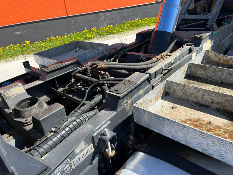מזהיר Scania R 560 6x4 RETARDER / FULL STEEL / BOX L=4595 mm: תמונה 13