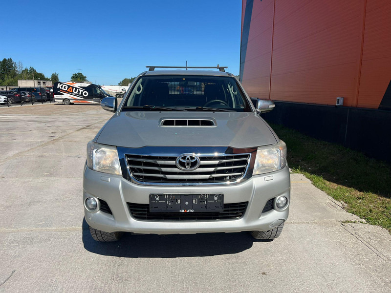 Toyota Hilux 4x4 - טנדר: תמונה 3 Toyota Hilux 4x4 - טנדר: תמונה 3
