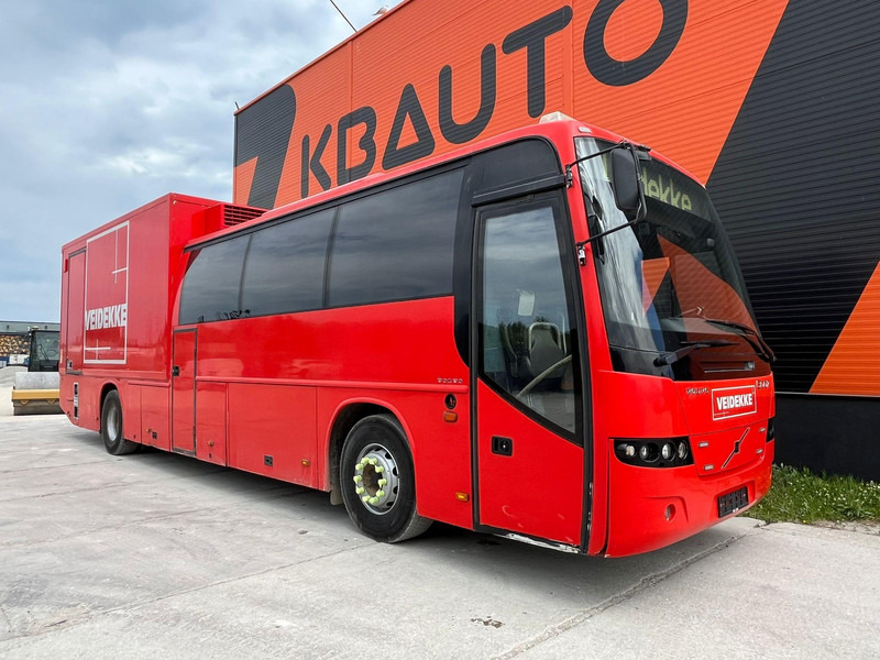 Volvo B12M 4x2 14 SEATS / AC / AUXILIARY HEATING / WC / KITCHEN - אוטובוס פרברים: תמונה 3 Volvo B12M 4x2 14 SEATS / AC / AUXILIARY HEATING / WC / KITCHEN - אוטובוס פרברים: תמונה 3