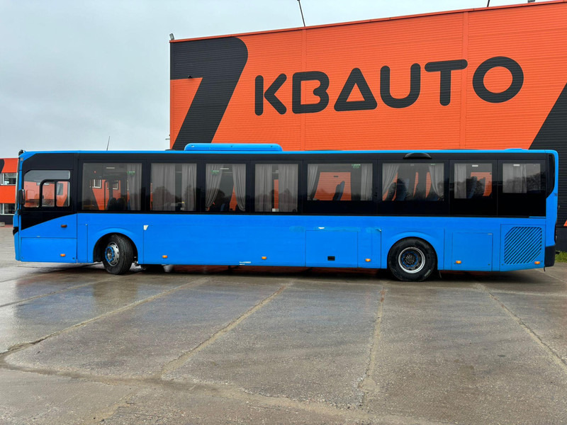 Volvo B7RLE 8900 4x2 48 SEATS / AC / AUXILIARY HEATER - אוטובוס פרברים: תמונה 4 Volvo B7RLE 8900 4x2 48 SEATS / AC / AUXILIARY HEATER - אוטובוס פרברים: תמונה 4