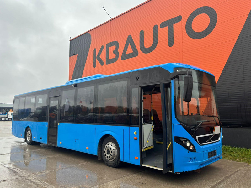 Volvo B8RLE 8900 4x2 45 SEATS / AC / AUXILIARY HEATER - אוטובוס פרברים: תמונה 1 Volvo B8RLE 8900 4x2 45 SEATS / AC / AUXILIARY HEATER - אוטובוס פרברים: תמונה 1