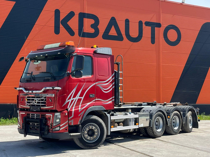 Volvo FH 16 700 8x4*4 HIAB XR 24 ton / L=5800 mm - משאית הרמת וו: תמונה 1 Volvo FH 16 700 8x4*4 HIAB XR 24 ton / L=5800 mm - משאית הרמת וו: תמונה 1