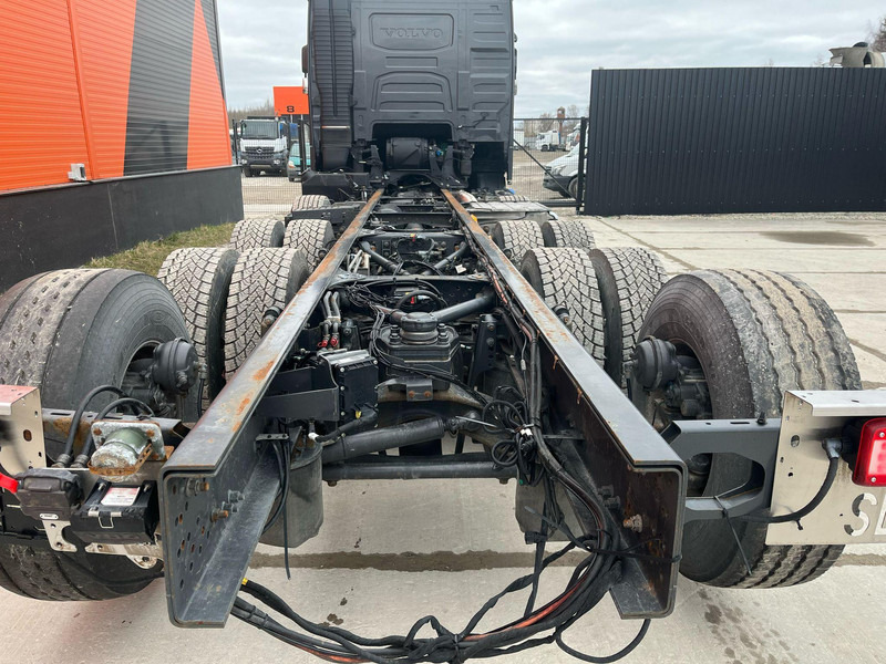 משאית עם שלדת תא Volvo FH 16 750 10x4*6 GCW 100 ton / CHASSIS L=7350 mm: תמונה 13