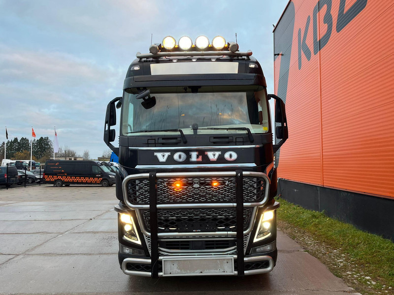 Volvo FH 16 750 6x4 GCW 80 ton / RETARDER / HYDRAULICS / TANDEM AXLE LIFT - יחידת טרקטור: תמונה 3 Volvo FH 16 750 6x4 GCW 80 ton / RETARDER / HYDRAULICS / TANDEM AXLE LIFT - יחידת טרקטור: תמונה 3