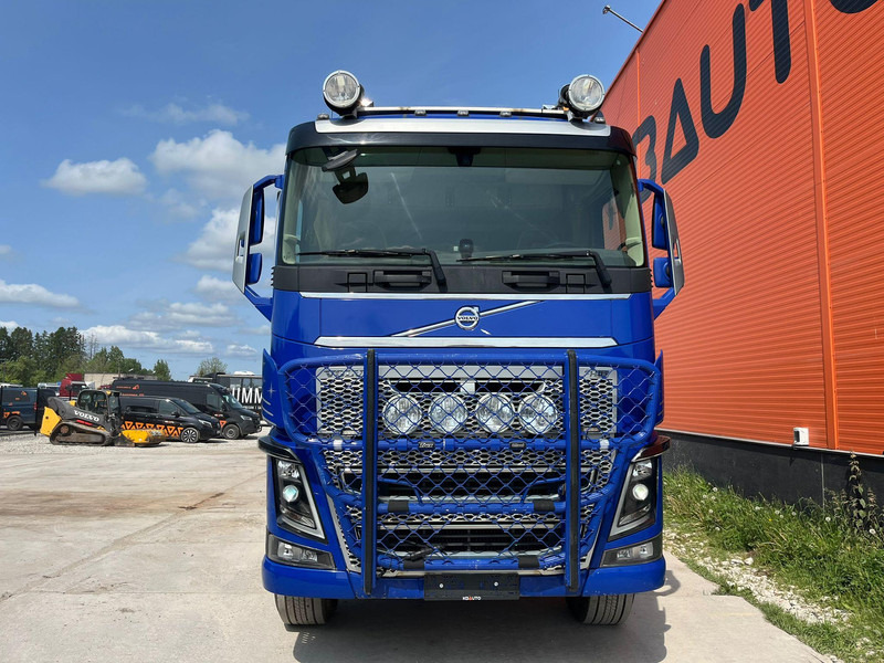 Volvo FH 16 750 6x4 RETARDER / TANDEM AXLE LIFT / BIG AXLES / BOX L=4732 mm - מזהיר: תמונה 3 Volvo FH 16 750 6x4 RETARDER / TANDEM AXLE LIFT / BIG AXLES / BOX L=4732 mm - מזהיר: תמונה 3