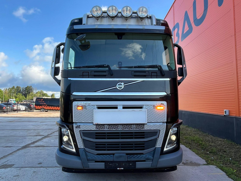 Volvo FH 16 750 8x4 GCW 90 ton / DOLLY / RETARDER - יחידת טרקטור: תמונה 2 Volvo FH 16 750 8x4 GCW 90 ton / DOLLY / RETARDER - יחידת טרקטור: תמונה 2