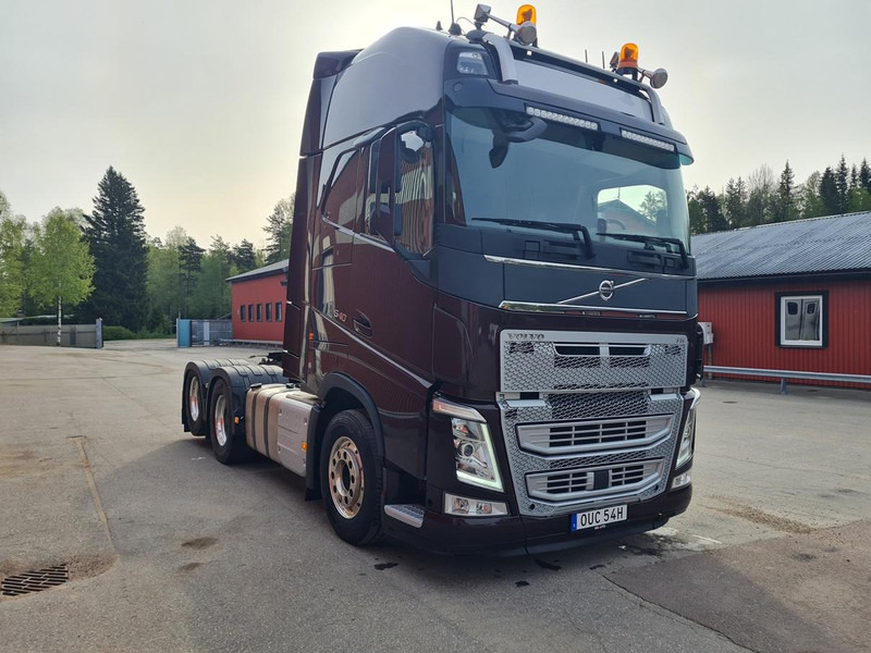 Volvo FH 540 6x4 GCW 100 ton / GLOBE XL / HYDRAULICS / TANDEM AXLE LIFT / HUB REDUCTION - יחידת טרקטור: תמונה 3 Volvo FH 540 6x4 GCW 100 ton / GLOBE XL / HYDRAULICS / TANDEM AXLE LIFT / HUB REDUCTION - יחידת טרקטור: תמונה 3