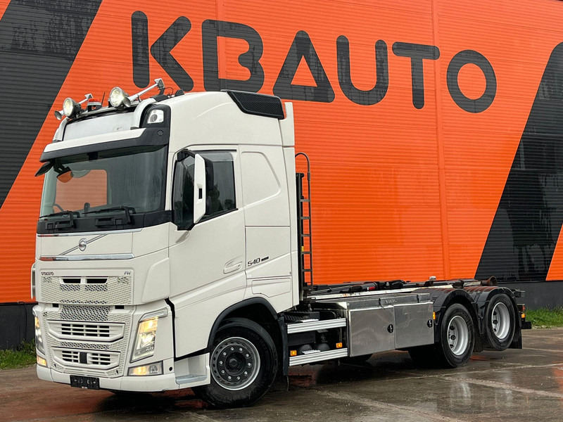 Volvo FH 540 6x4 HIAB 21 ton / L=5600 mm / RETARDER / TANDEM AXLE LIFT - משאית הרמת וו: תמונה 1 Volvo FH 540 6x4 HIAB 21 ton / L=5600 mm / RETARDER / TANDEM AXLE LIFT - משאית הרמת וו: תמונה 1