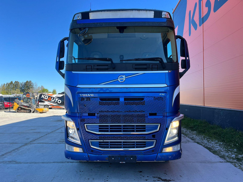 Volvo FH 540 8x4/4 - משאית עץ, משאית מנוף: תמונה 3 Volvo FH 540 8x4/4 - משאית עץ, משאית מנוף: תמונה 3