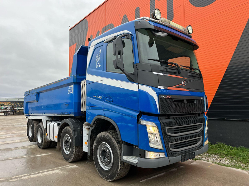 Volvo FH 540 8x4 TANDEM AXLE LIFT / BIG AXLES / BOX L=5652 mm - מזהיר: תמונה 4 Volvo FH 540 8x4 TANDEM AXLE LIFT / BIG AXLES / BOX L=5652 mm - מזהיר: תמונה 4