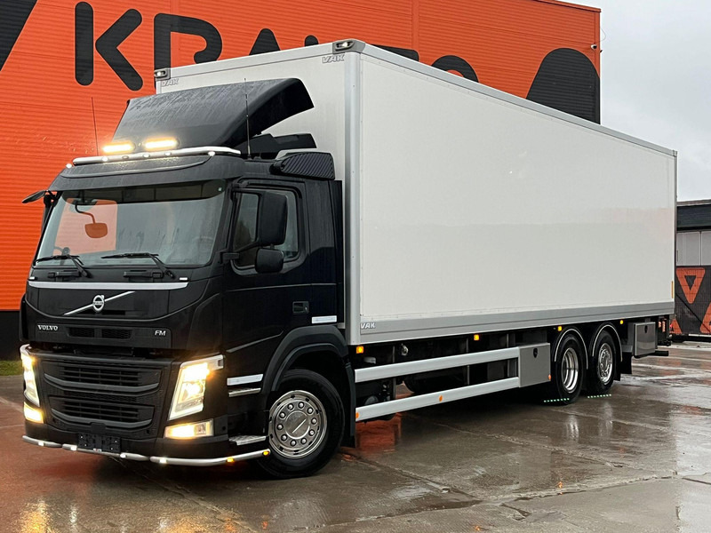 Volvo FM 420 6x2 ADBLUE PROGRAMMED OFF / BOX HEATING / BOX L=9977 mm - משאית תיבה: תמונה 1 Volvo FM 420 6x2 ADBLUE PROGRAMMED OFF / BOX HEATING / BOX L=9977 mm - משאית תיבה: תמונה 1