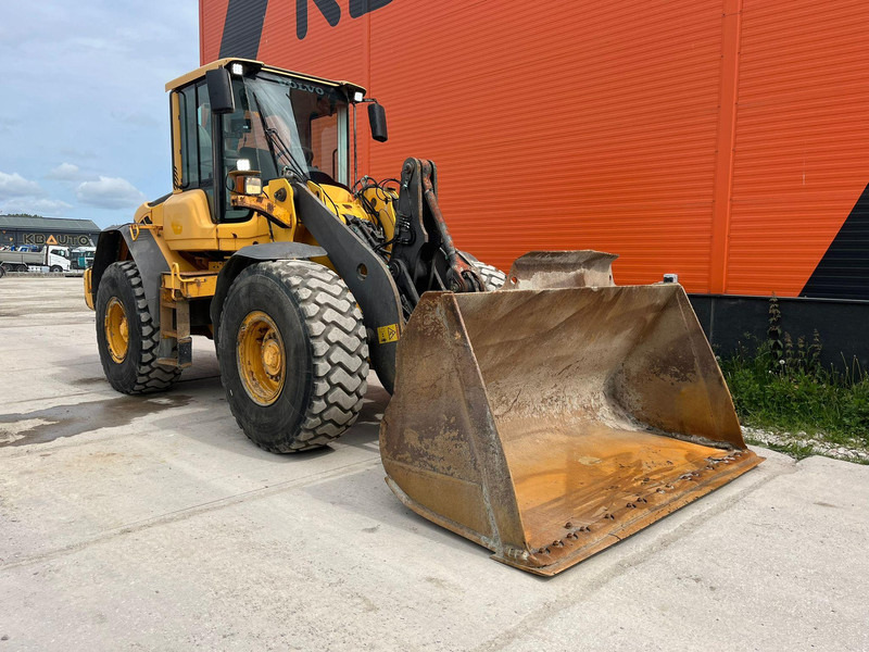 Volvo L 90 F 4x4 CENTRAL LUBRICATION / AC - מעמיס גלגלים: תמונה 4 Volvo L 90 F 4x4 CENTRAL LUBRICATION / AC - מעמיס גלגלים: תמונה 4