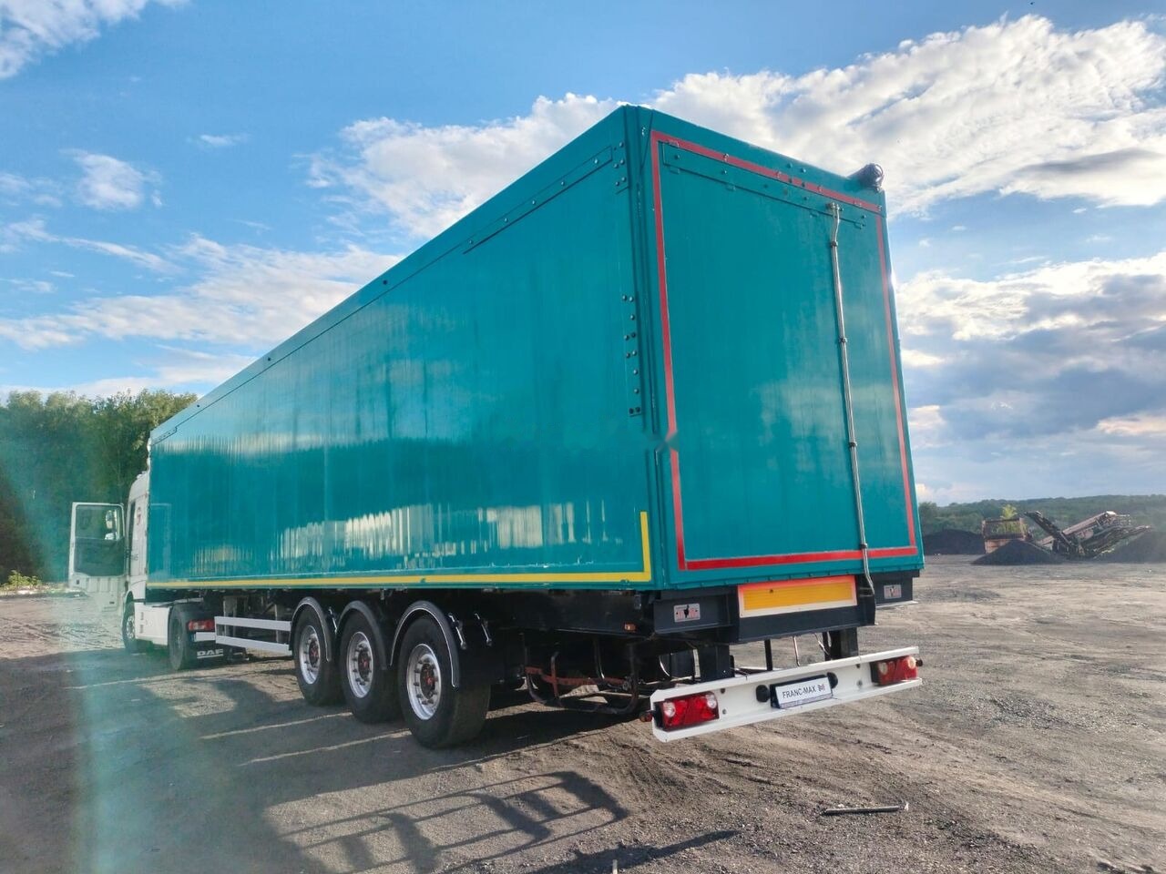 ZM-Max NC3 / taka jak Bodex, Janmil - סמיטריילר עם מזהיר: תמונה 4 ZM-Max NC3 / taka jak Bodex, Janmil - סמיטריילר עם מזהיר: תמונה 4