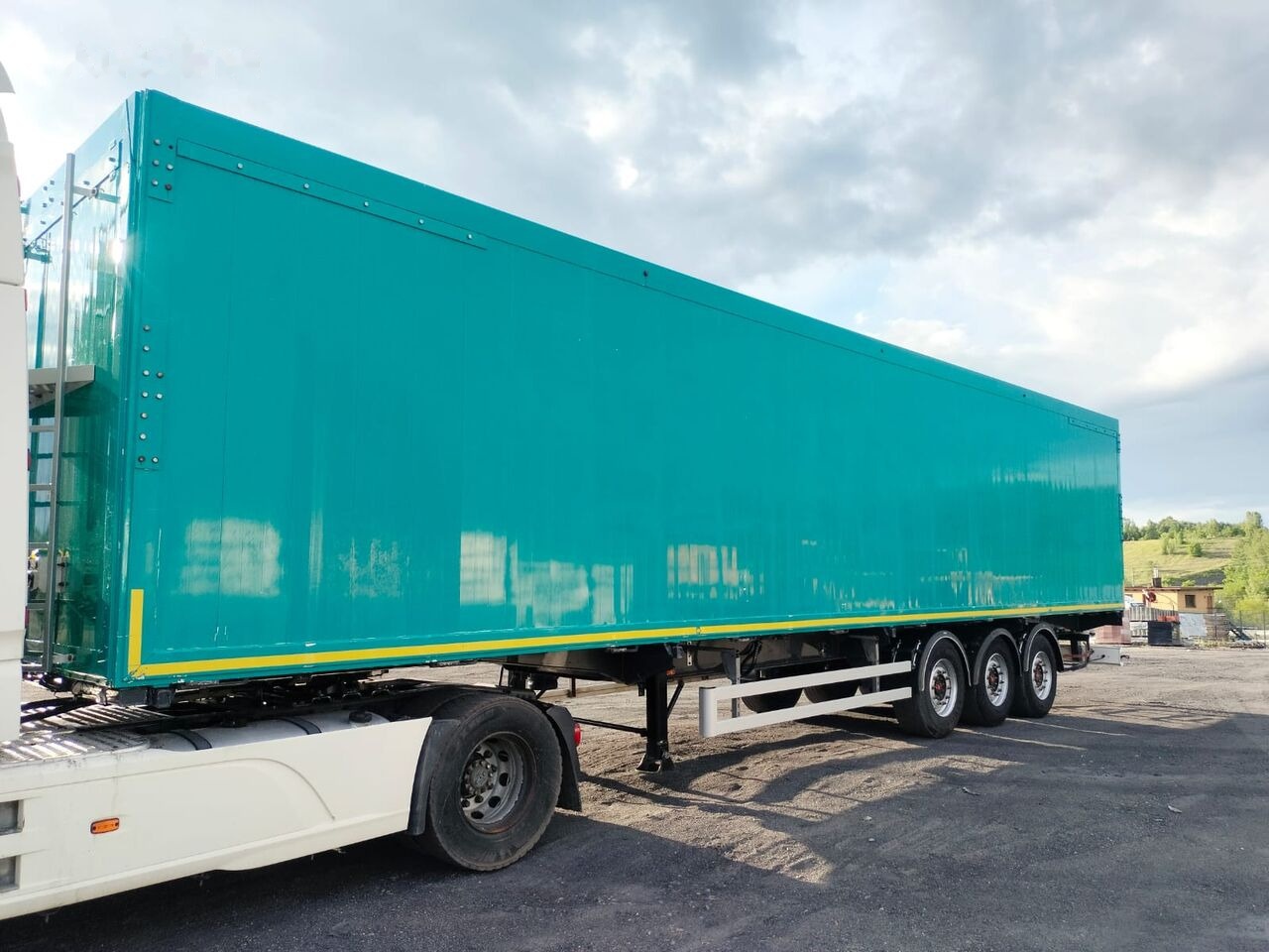 ZM-Max NC3 / taka jak Bodex, Janmil - סמיטריילר עם מזהיר: תמונה 1 ZM-Max NC3 / taka jak Bodex, Janmil - סמיטריילר עם מזהיר: תמונה 1