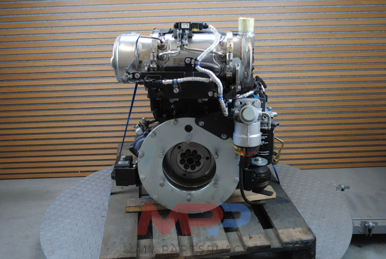 Doosan DM02 - Bobcat D24 - מנוע: תמונה 1 Doosan DM02 - Bobcat D24 - מנוע: תמונה 1