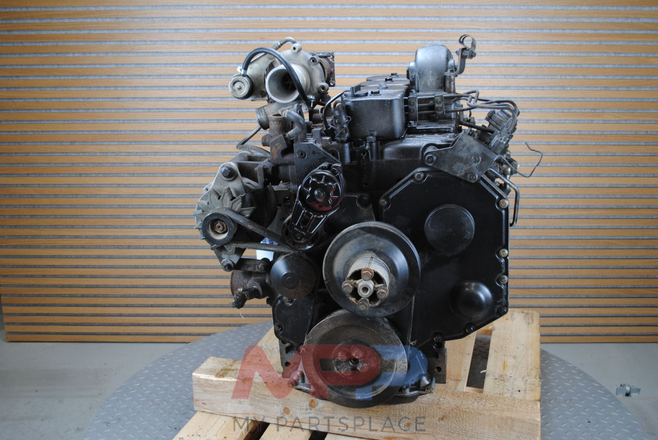 Komatsu 4D102 - מנוע: תמונה 5 Komatsu 4D102 - מנוע: תמונה 5