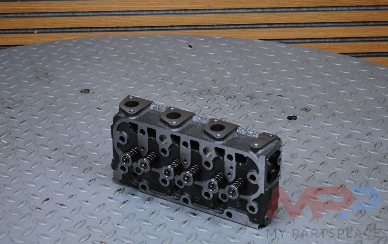 Kubota Cilinderkop Kubota D1105 - מנוע: תמונה 1 Kubota Cilinderkop Kubota D1105 - מנוע: תמונה 1
