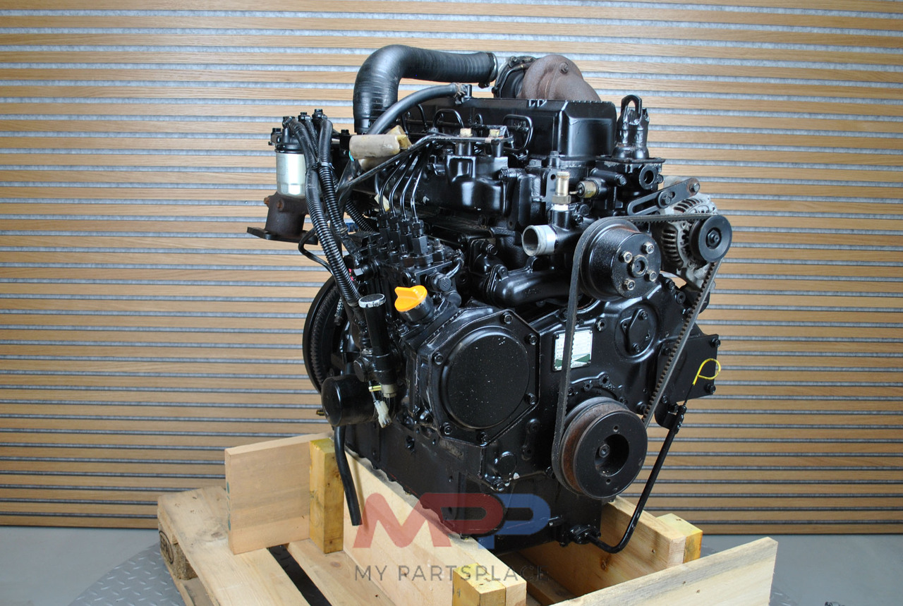 YANMAR 4TNE100 / 4TNE100-T - מנוע עבור מקצרת קומבינה: תמונה 3 YANMAR 4TNE100 / 4TNE100-T - מנוע עבור מקצרת קומבינה: תמונה 3
