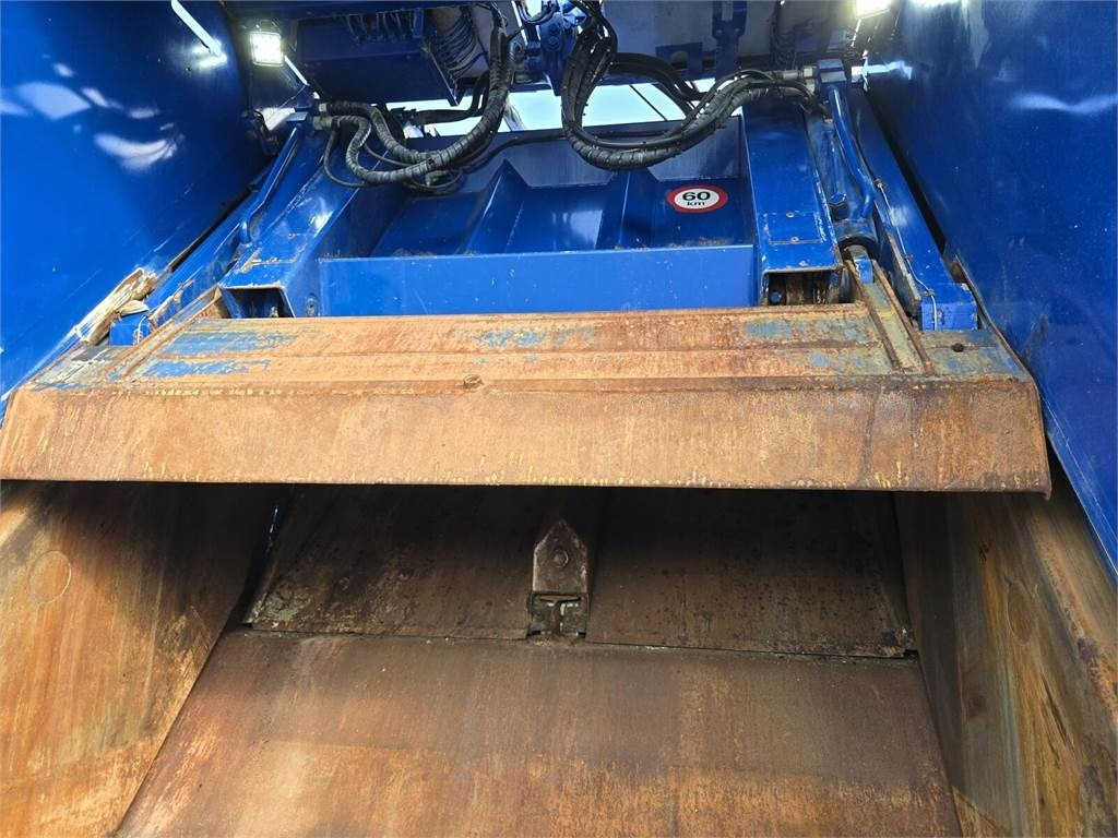 DAF LF 2011 MOL PUSHER 2000 Garbage Truck - משאית אשפה: תמונה 4 DAF LF 2011 MOL PUSHER 2000 Garbage Truck - משאית אשפה: תמונה 4