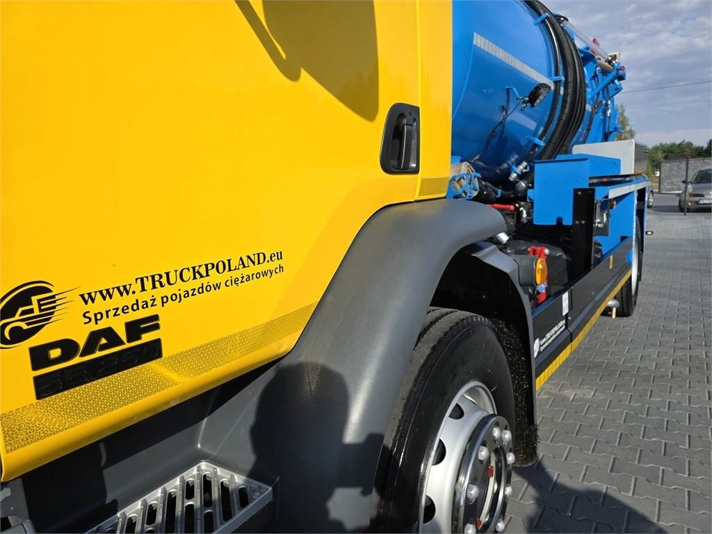 DAF WHALE 2012 WUKO for the collection of liquid waste - משאית ואקום: תמונה 2 DAF WHALE 2012 WUKO for the collection of liquid waste - משאית ואקום: תמונה 2