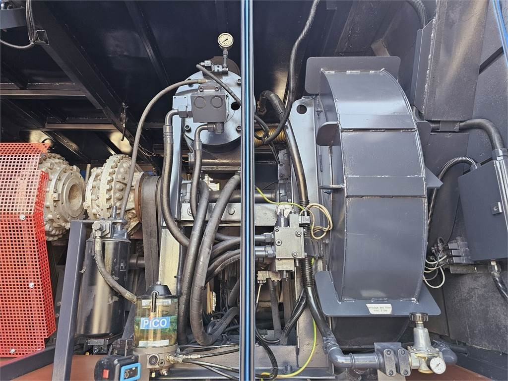 משאית ואקום Iveco MTS 4 x TURBINE MTS 4 x TURBINE Saugbagger vacuum: תמונה 12