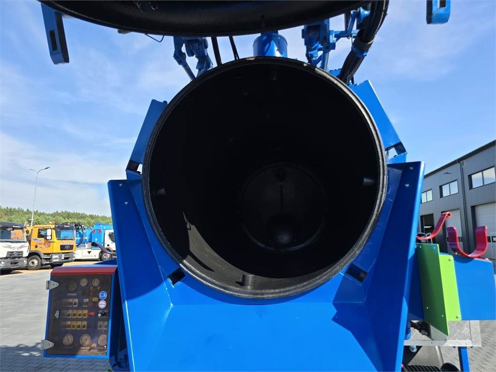 משאית ואקום Iveco WUKO MULLER KOMBI FOR CHANNEL CLEANING: תמונה 9