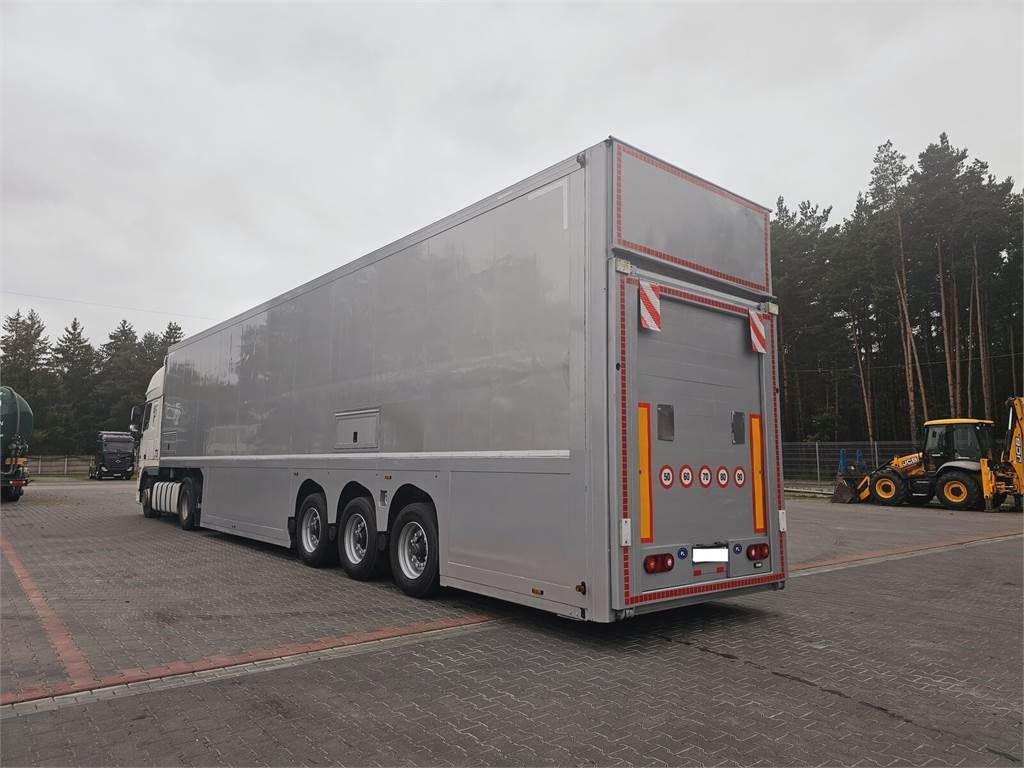 Langendorf DOUBLE LOADING FOR MOTOR COSMETICS Flexliner Inloa - קרון נגרר עם קירור: תמונה 4 Langendorf DOUBLE LOADING FOR MOTOR COSMETICS Flexliner Inloa - קרון נגרר עם קירור: תמונה 4