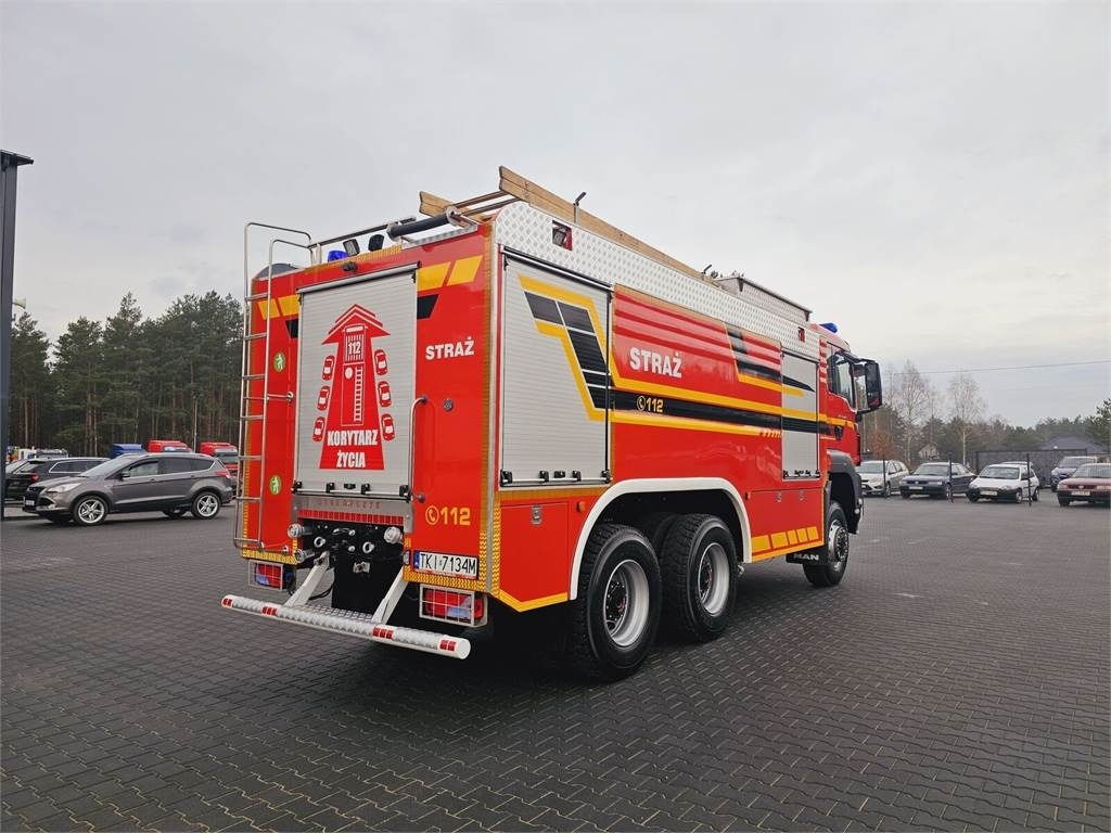 MAN TGS 26.440 6x6 9500 l water + 950 foam Stolarczyk - משאית אש: תמונה 4 MAN TGS 26.440 6x6 9500 l water + 950 foam Stolarczyk - משאית אש: תמונה 4