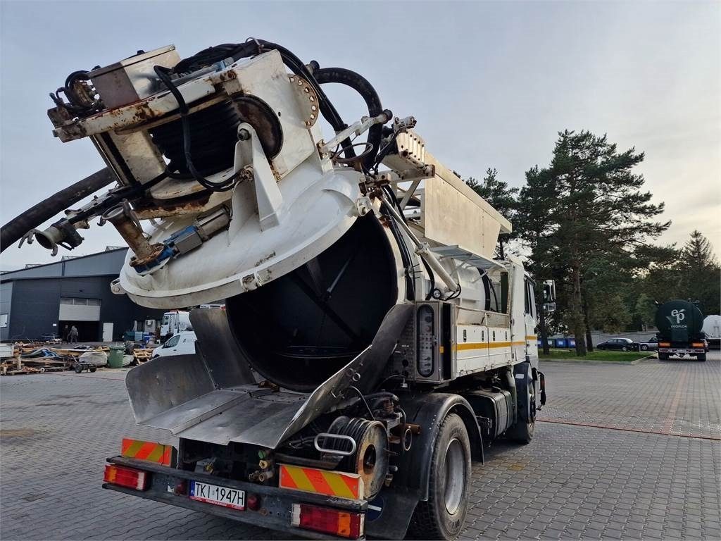 MAN WUKO MORO KOMBI FOR CHANNEL CLEANING - כלי רכב עירוני/ מיוחד: תמונה 1 MAN WUKO MORO KOMBI FOR CHANNEL CLEANING - כלי רכב עירוני/ מיוחד: תמונה 1