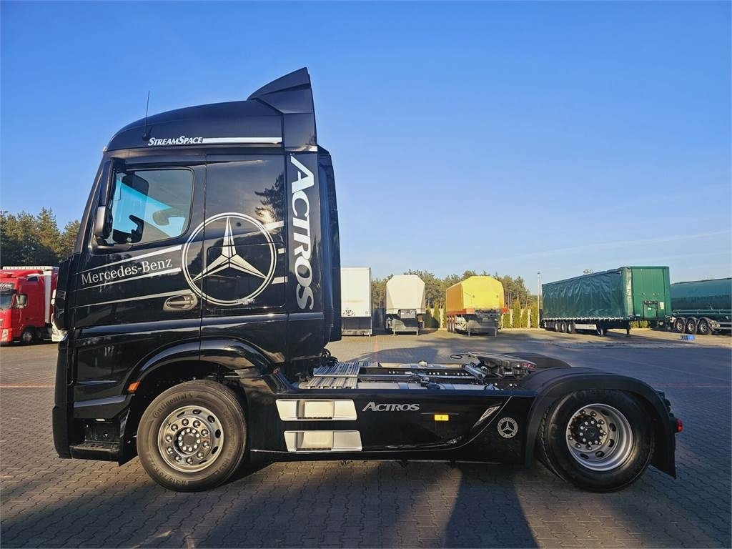 Mercedes-Benz ACTROS 1843  - יחידת טרקטור: תמונה 2 Mercedes-Benz ACTROS 1843  - יחידת טרקטור: תמונה 2