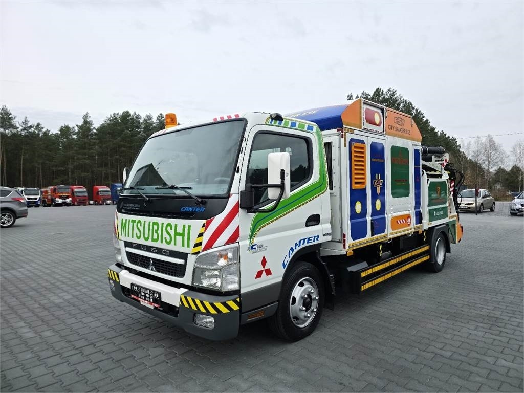 Mitsubishi CANTER odkurzacz koparka ssąca Saugbagger CITY SAU - משאית ואקום: תמונה 3 Mitsubishi CANTER odkurzacz koparka ssąca Saugbagger CITY SAU - משאית ואקום: תמונה 3
