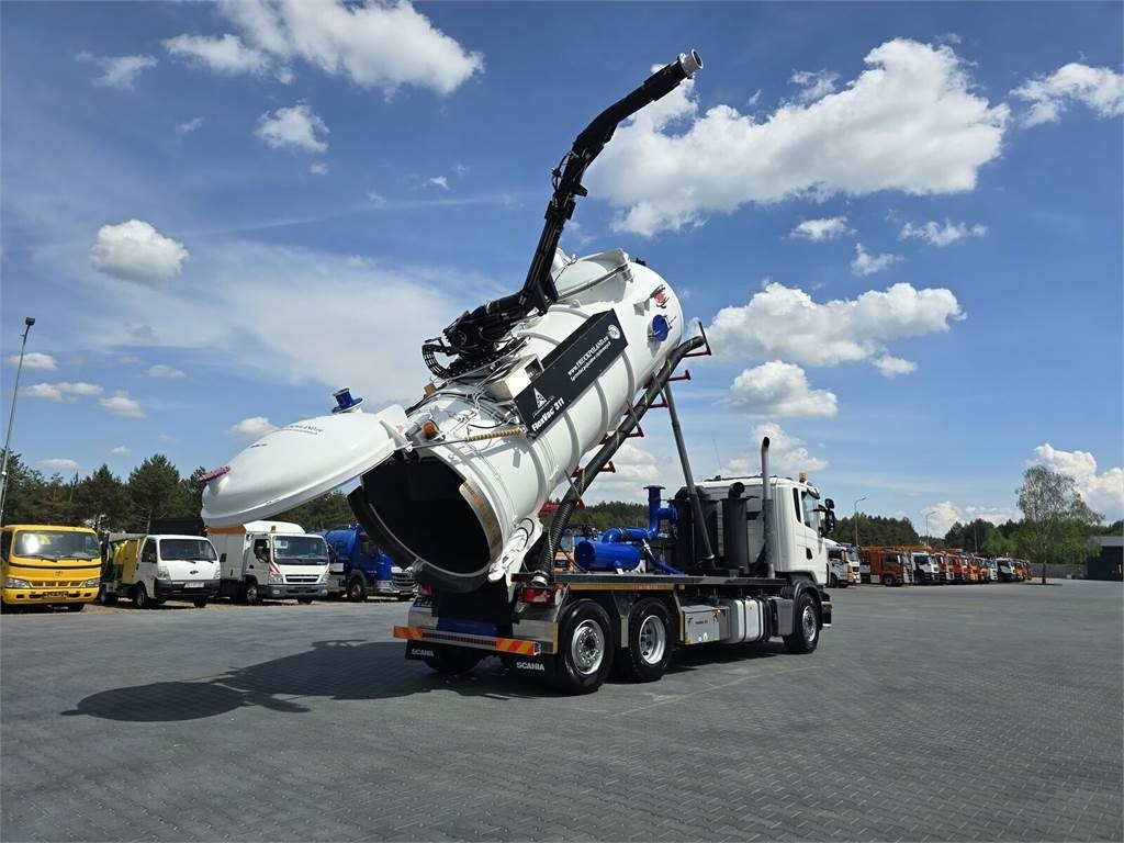 Scania Saugbagger Larsen FlexVac 311 Vacuum suction loade - מחפר: תמונה 1 Scania Saugbagger Larsen FlexVac 311 Vacuum suction loade - מחפר: תמונה 1